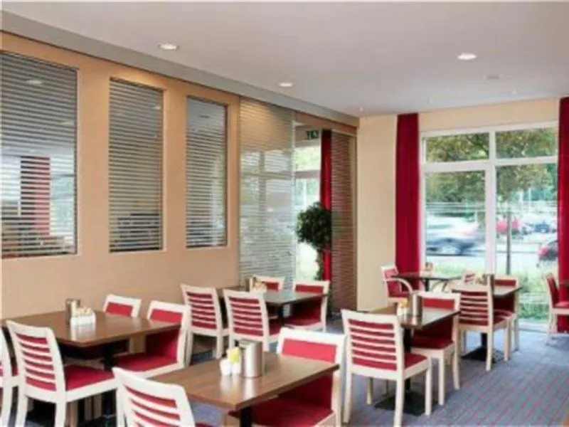 Hotel Holiday Inn Express Frankfurt Messe By Ihg Fráncfort del Meno