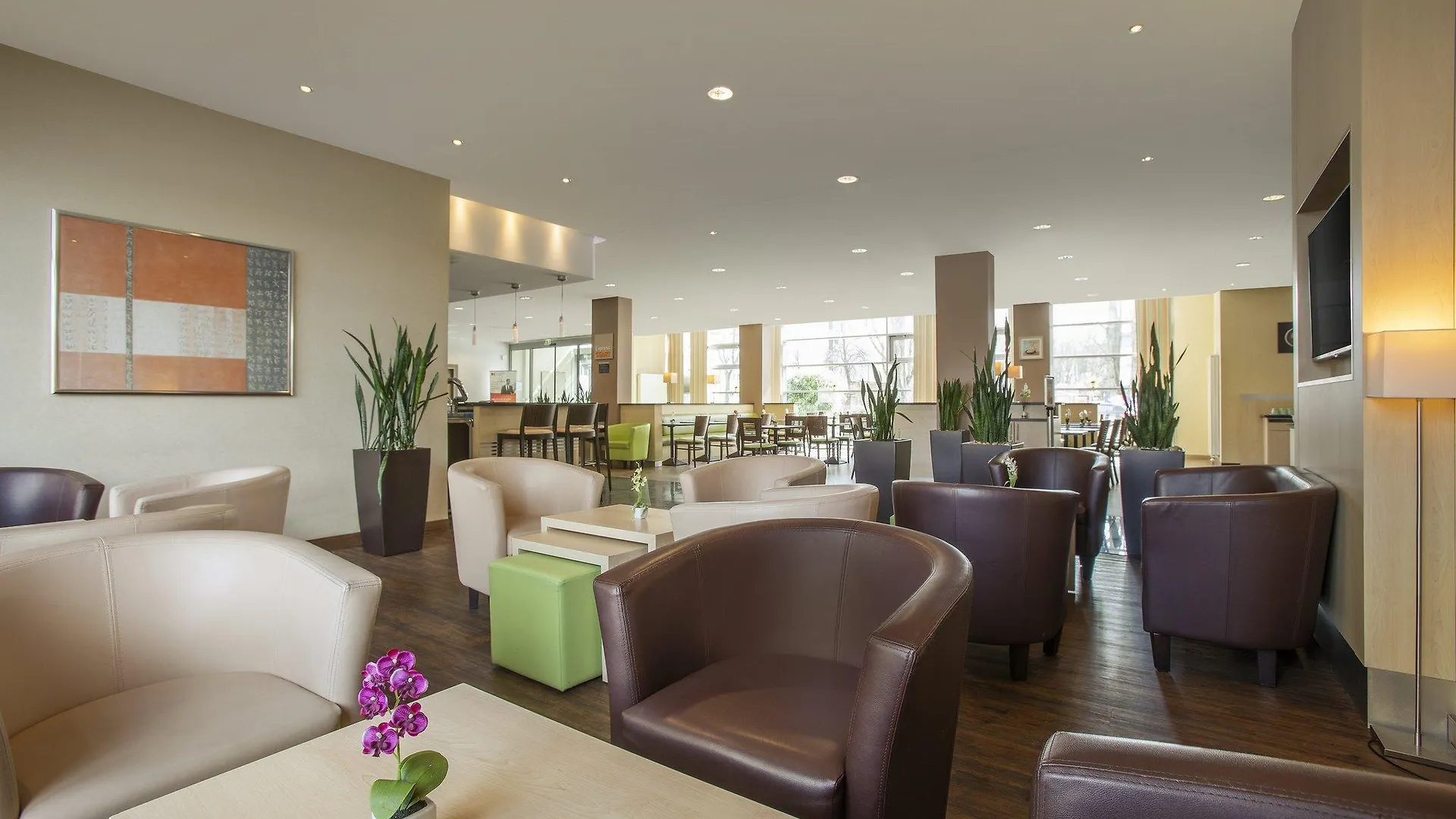 Holiday Inn Express Frankfurt Messe By Ihg Frankfurt am Main