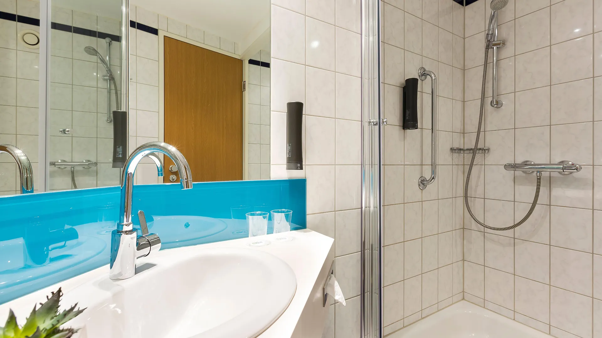 Holiday Inn Express Frankfurt Messe By Ihg Frankfurt am Main 3*,  Alemanha