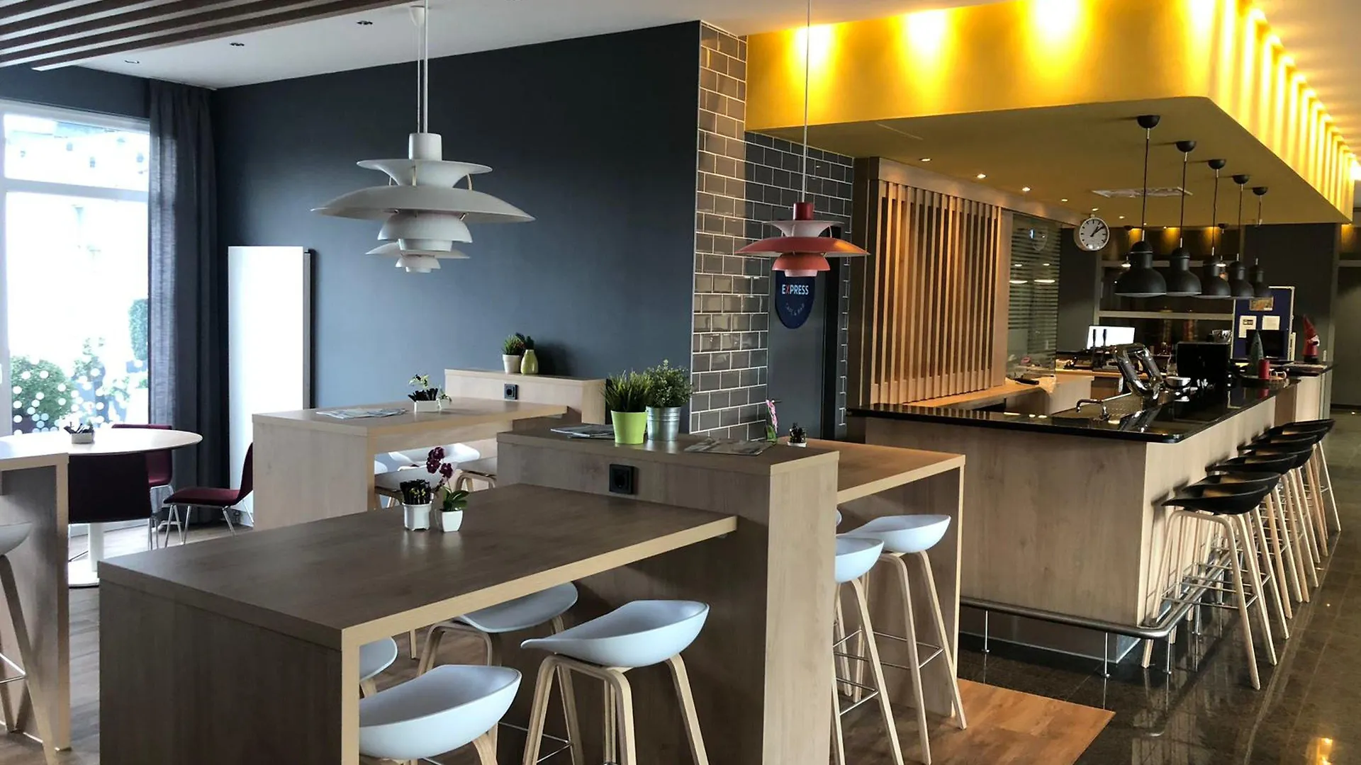 Holiday Inn Express Frankfurt Messe By Ihg Frankfurt am Main Alemanha
