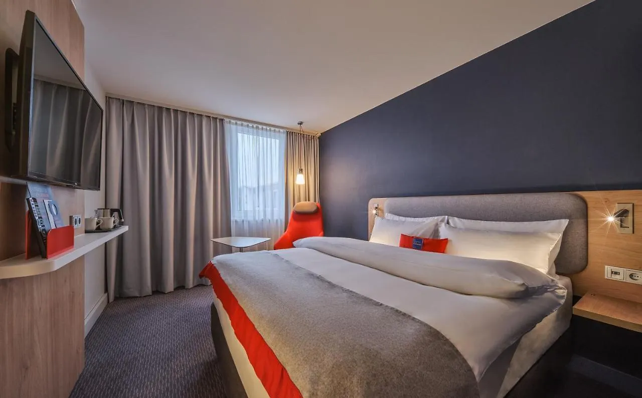 Holiday Inn Express Frankfurt Messe By Ihg Frankfurt am Main Hotel