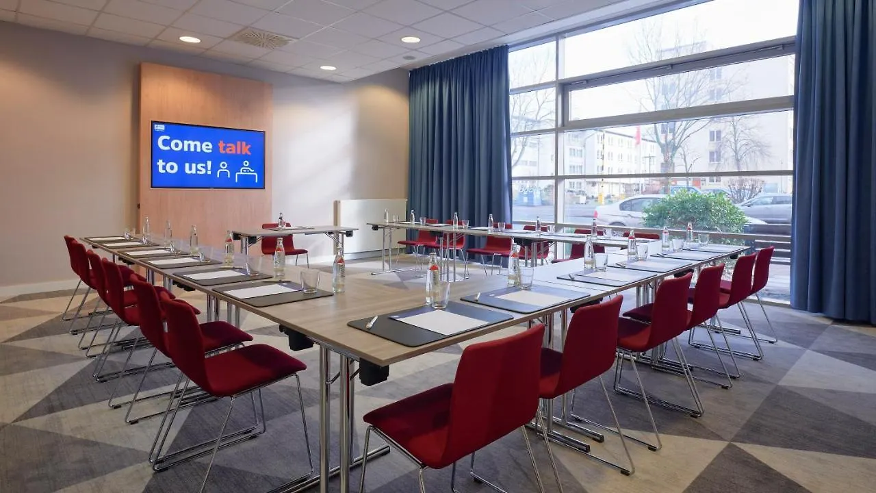 Hotel Holiday Inn Express Frankfurt Messe By Ihg Frankfurt am Main